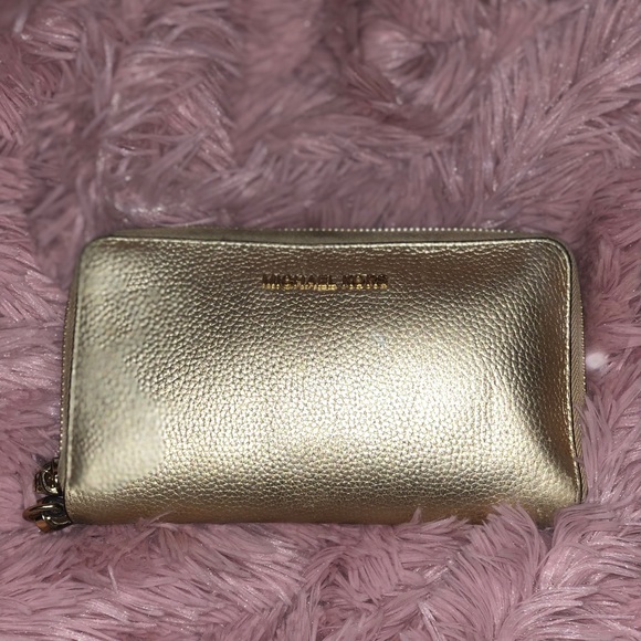 Michael Kors Gold wallet wristlet - Picture 2 of 5